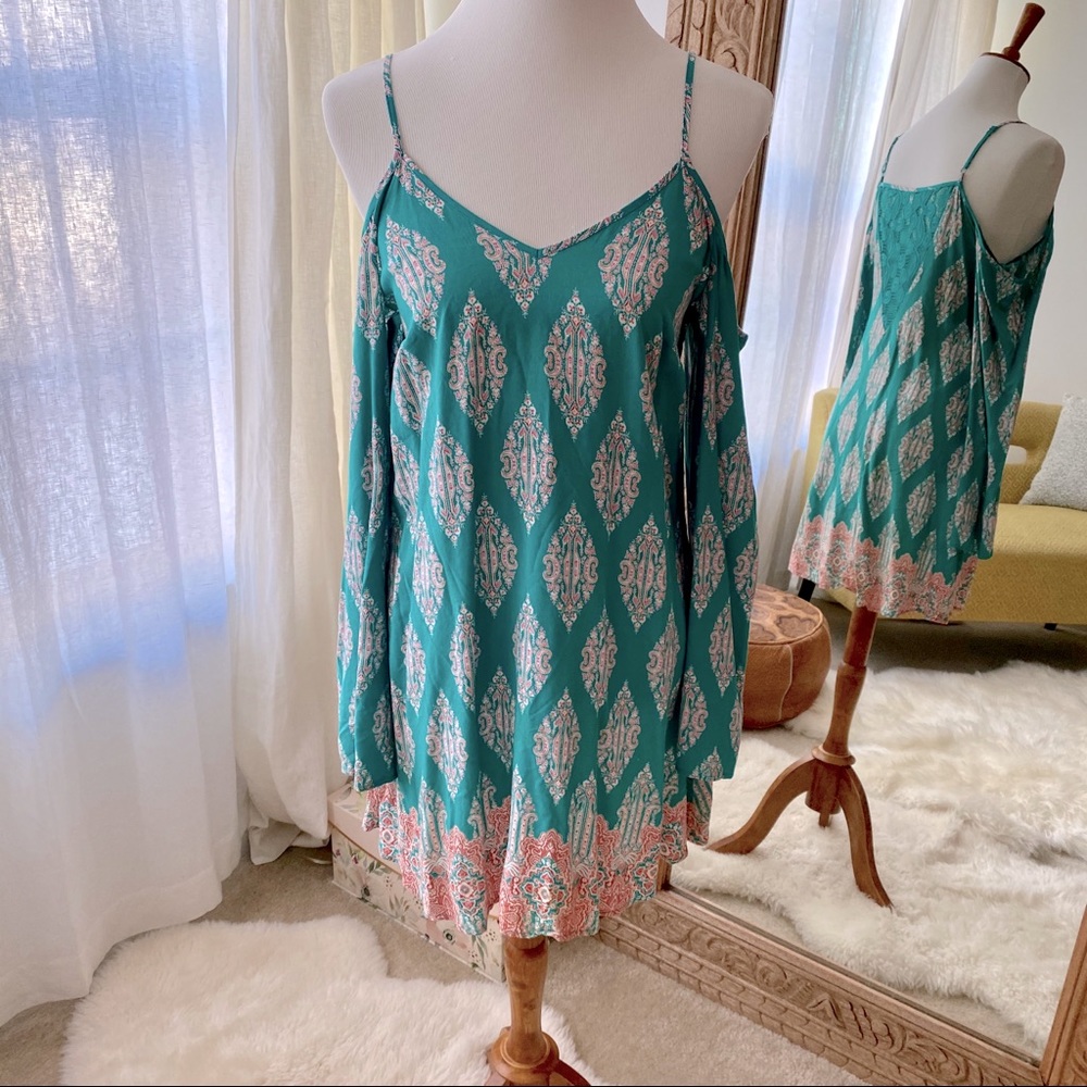 Xhilaration Cold Shoulder Teal Paisley Long Sleeve Dress